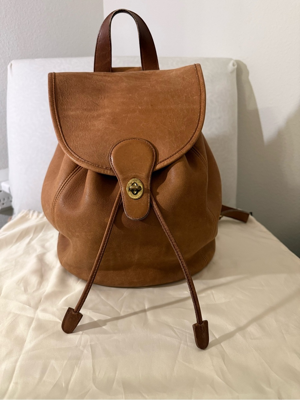 Coach Vintage Classic Backpack style E5C 9943 Tan Leather Drawstring Backpack